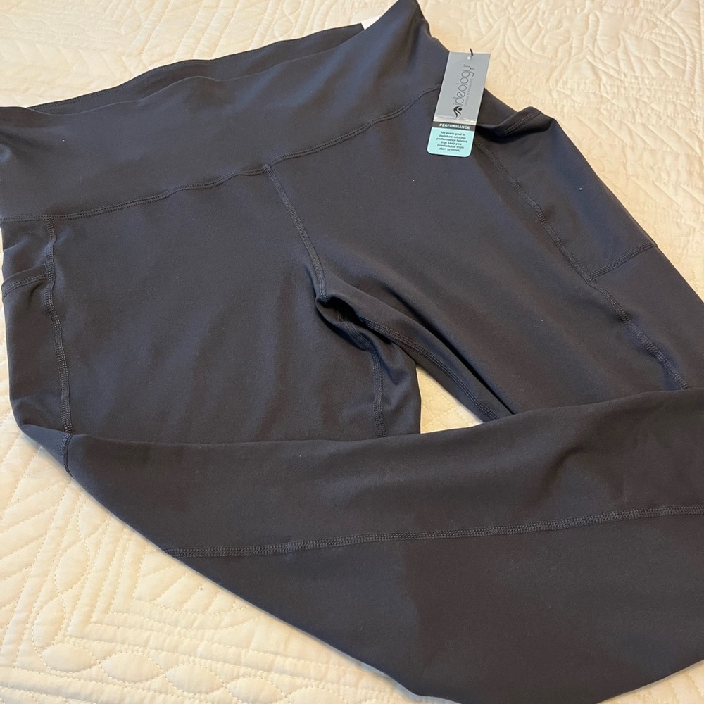 Women’s Ideology Charcoal Performance Leggings